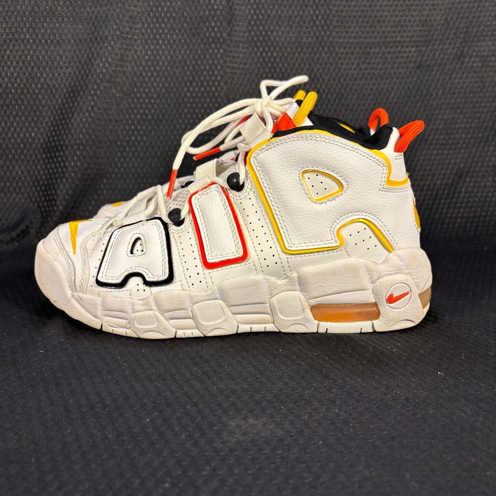 Level SS/New - Nike Air More Uptempo Mid Rosewell Raygun DD9282-100 GS